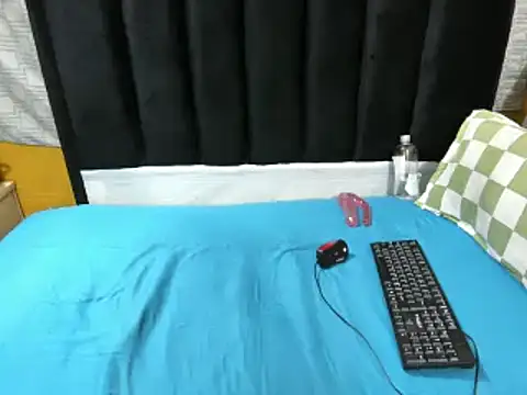 Malenderxxx online show from March 2025 06:54:02 PM