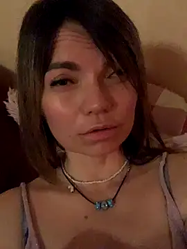 Ella Pearlie online show from October 2025 10:54:02 PM