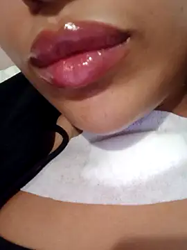 Snapshot of Sexlove1xo chatting on October 2025 01:40:02 PM Sexlove1xo online show from October 2025 01:40:02 PM