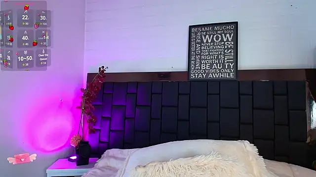 Snapshot of Lexi_Howard_ chatting on December 2025 03:35:02 AM Lexi Howard online show from December 2025 03:35:02 AM