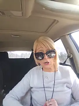 beautifulmee23 online show from March 2025 04:50:02 PM