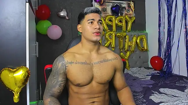Snapshot of luigi_hot_ chatting on May 2026 05:40:02 PM luigi hot online show from May 2026 05:40:02 PM