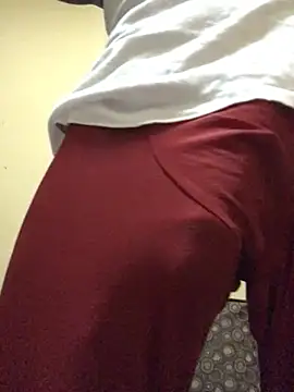 Snapshot of justyou2025 chatting on February 2025 11:04:01 PM justyou2025 online show from February 2025 11:04:01 PM