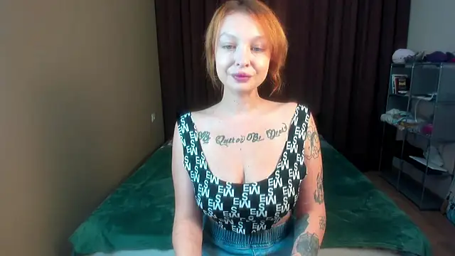 Snapshot of Mystic_Doll chatting on November 2025 06:07:01 PM Mystic Doll online show from November 2025 06:07:01 PM