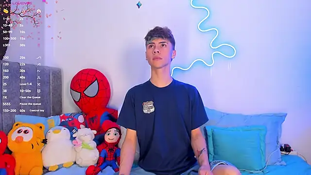 Snapshot of callum_77 chatting on October 2025 04:37:01 AM callum 77 online show from October 2025 04:37:01 AM