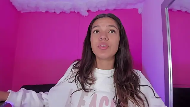 violett 24  online show from March 2025 12:56:02 PM