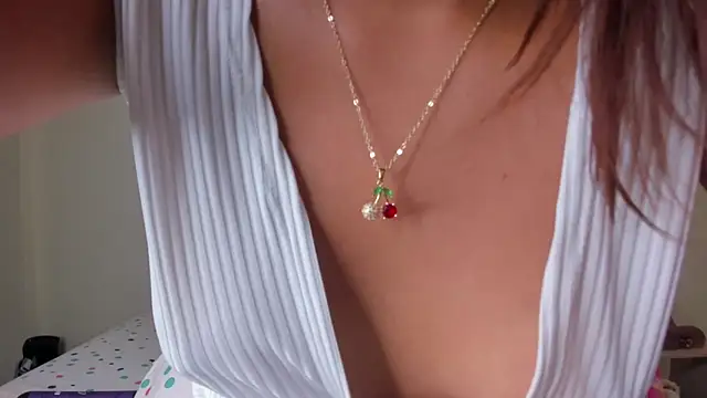 violett 24  online show from September 2025 10:42:02 PM