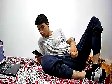 Brian lumper01 online show from March 2025 10:31:02 PM