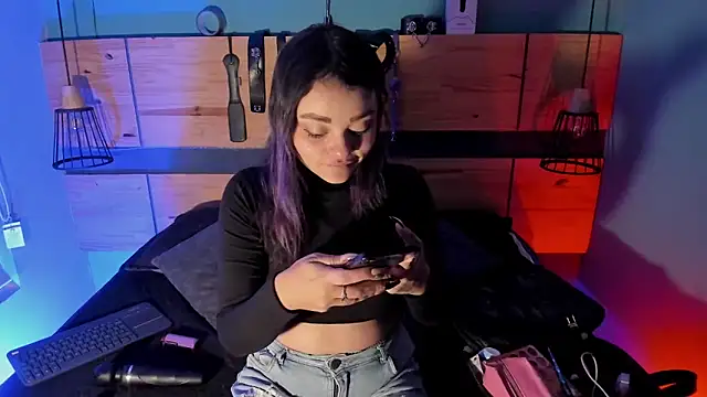 Snapshot of ChloeAllennn chatting on December 2025 12:01:02 PM ChloeAllennn online show from December 2025 12:01:02 PM