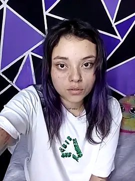 Snapshot of ChloeAllennn chatting on December 2025 12:01:02 PM ChloeAllennn online show from December 2025 12:01:02 PM