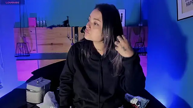 Snapshot of ChloeAllennn chatting on March 2026 12:00:01 PM ChloeAllennn online show from March 2026 12:00:01 PM