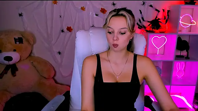 melissa richardson online show from November 2025 08:38:02 AM