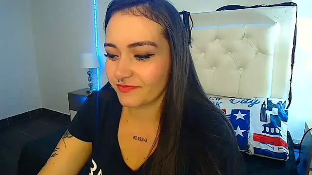 Snapshot of Luna_kitty chatting on March 2025 03:41:02 AM Luna kitty online show from March 2025 03:41:02 AM