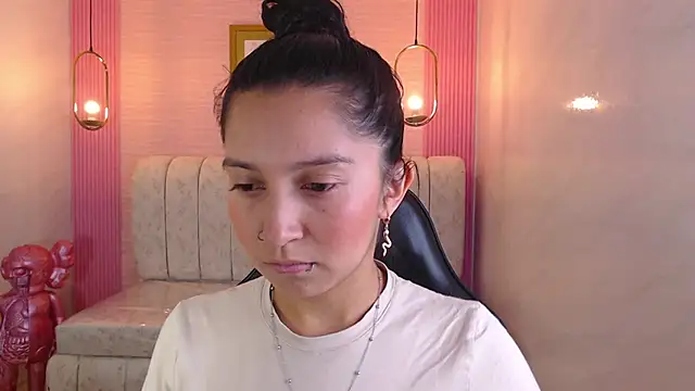 madhison klain s online show from October 2025 08:20:01 PM