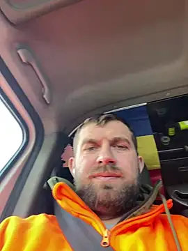 Snapshot of daniel21p chatting on March 2025 09:07:01 AM daniel21p online show from March 2025 09:07:01 AM