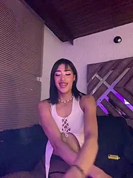 Snapshot of MichelleDiaz_Pink chatting on September 2025 04:05:02 AM MichelleDiaz Pink online show from September 2025 04:05:02 AM