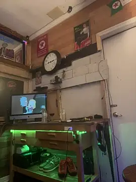 Polaroid White online show from January 2026 10:20:02 AM