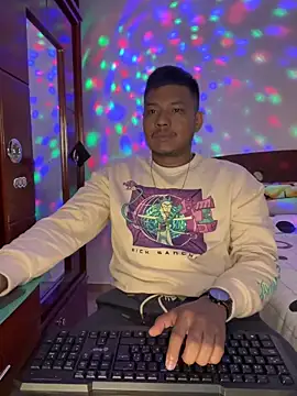 Saipuer31 online show from February 2026 06:08:02 PM