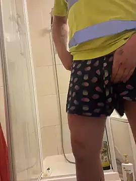 Snapshot of rickalishas8819 chatting on March 2025 08:05:02 PM rickalishas8819 online show from March 2025 08:05:02 PM