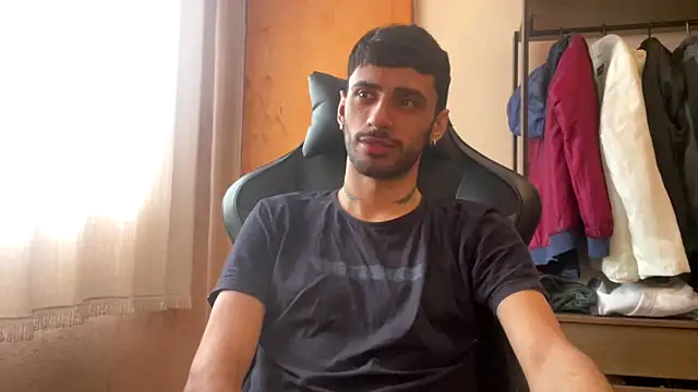 Snapshot of iendriw chatting on October 2025 12:12:02 PM iendriw online show from October 2025 12:12:02 PM