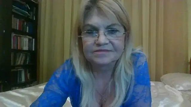 Heidi-Helga online show from March 2025 09:54:02 PM