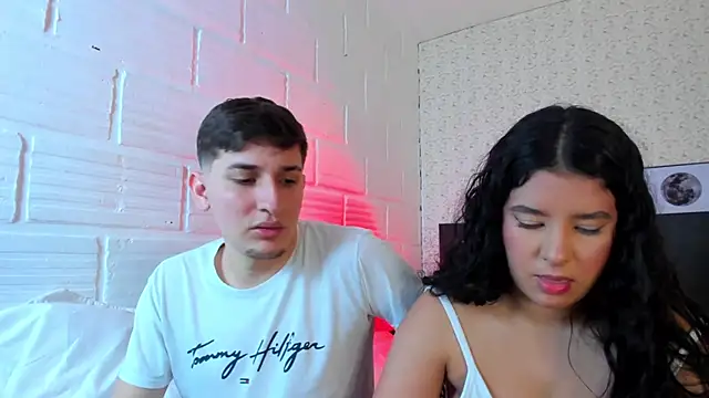 Snapshot of BonnieeAndClyde chatting on September 2025 04:29:02 PM BonnieeAndClyde online show from September 2025 04:29:02 PM