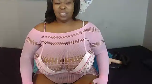 Snapshot of Lusty_N_Busty chatting on March 2025 02:04:02 AM Lusty N Busty online show from March 2025 02:04:02 AM