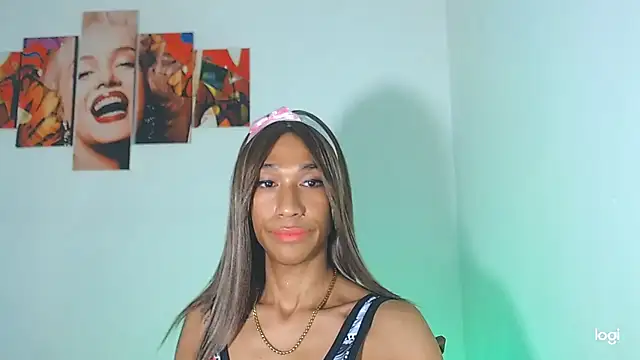 red veltet online show from March 2026 03:19:02 PM