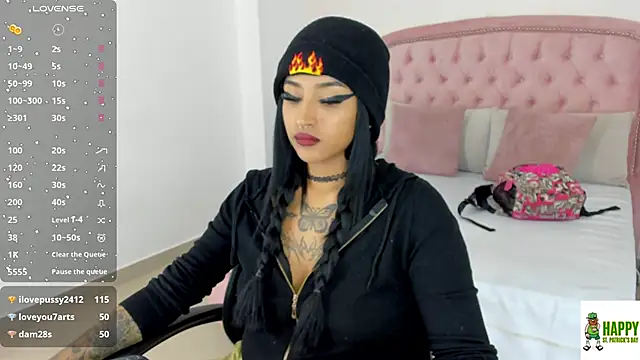 Snapshot of goth_tasha chatting on March 2025 06:03:02 PM goth tasha online show from March 2025 06:03:02 PM