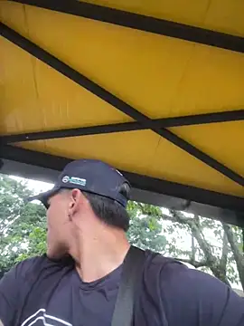 Snapshot of MaxxxSteil chatting on March 2025 08:49:01 PM MaxxxSteil online show from March 2025 08:49:01 PM