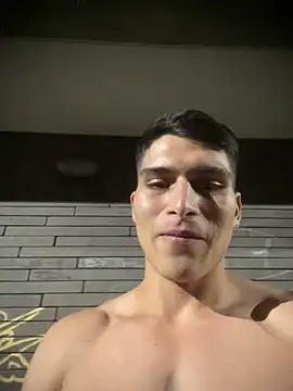 Snapshot of MaxxxSteil chatting on March 2025 07:44:01 AM MaxxxSteil online show from March 2025 07:44:01 AM