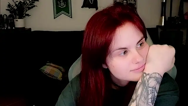 Della Ideal online show from February 2026 07:32:02 PM