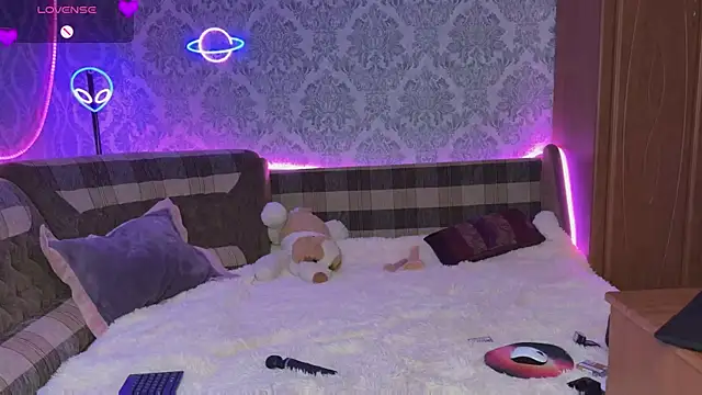 Snapshot of Velvettouch_ chatting on March 2025 03:04:01 AM Velvettouch  online show from March 2025 03:04:01 AM