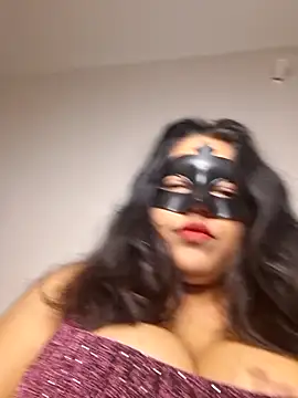 Snapshot of Mazzakiinn chatting on February 2026 08:13:02 AM Mazzakiinn online show from February 2026 08:13:02 AM