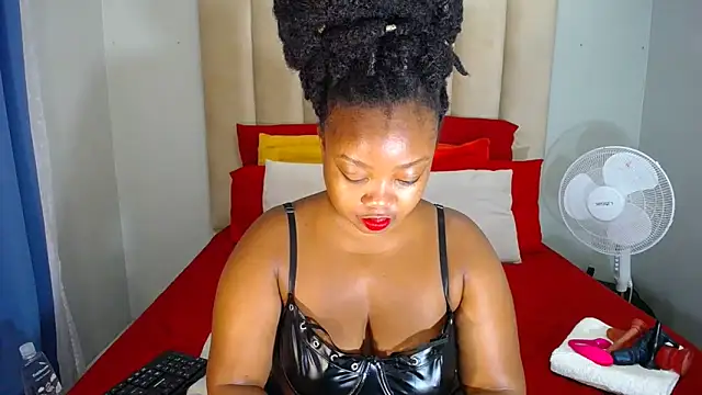 SEXYASSTINAXXX online show from February 2026 05:25:02 AM