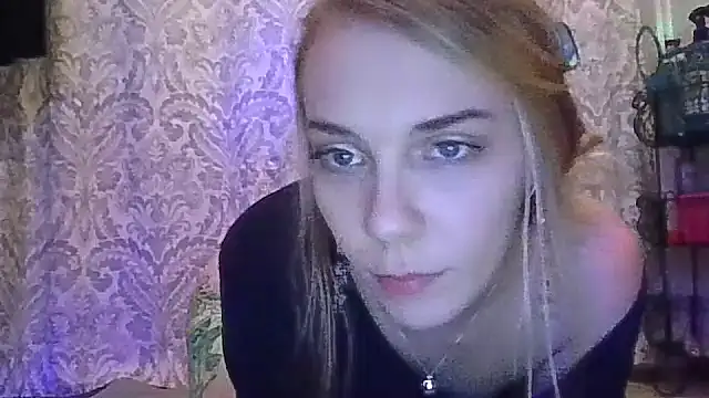 Snapshot of qtkayyzzxoxo chatting on March 2025 02:39:02 AM qtkayyzzxoxo online show from March 2025 02:39:02 AM