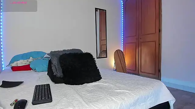 morenosiam online show from September 2025 12:55:01 AM