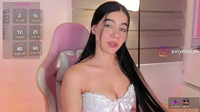 Snapshot of MiiaParker6972 chatting on May 2026 01:56:01 AM MiiaParker6972 online show from May 2026 01:56:01 AM
