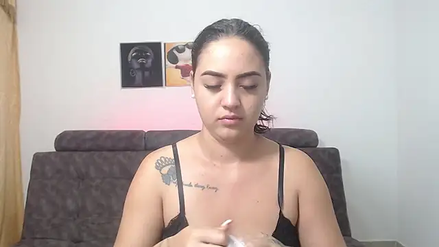 Snapshot of Anthonela_Queen chatting on March 2025 12:00:01 PM Anthonela Queen online show from March 2025 12:00:01 PM