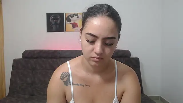 Snapshot of Anthonela_Queen chatting on March 2025 10:51:01 AM Anthonela Queen online show from March 2025 10:51:01 AM