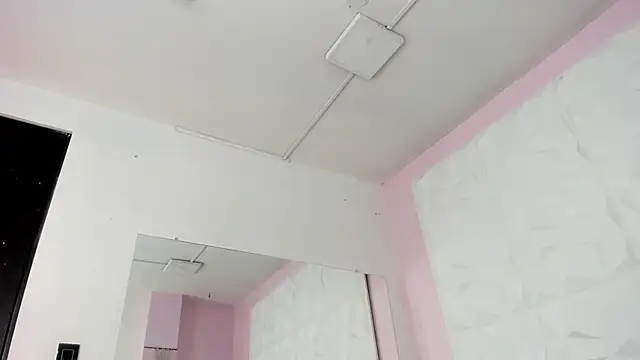 Valeriagomez  online show from October 2025 12:28:01 PM