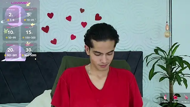 Snapshot of Maximoherrera_16 chatting on April 2026 01:13:01 PM Maximoherrera 16 online show from April 2026 01:13:01 PM