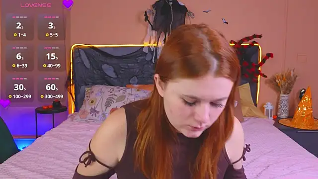 Eva Starlight online show from October 2025 04:02:01 AM