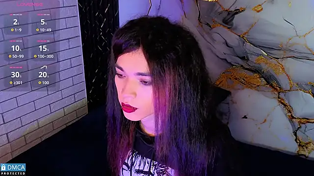 MaeveKuro online show from December 2025 03:00:02 AM