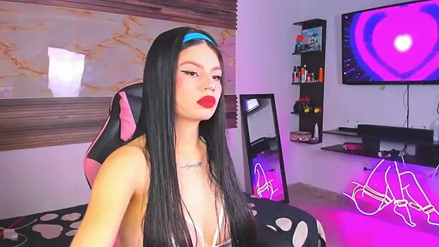 Snapshot of Cloe_roouse chatting on October 2025 07:25:01 PM Cloe roouse online show from October 2025 07:25:01 PM