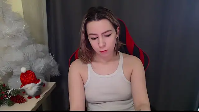 Snapshot of meganluss chatting on December 2025 05:38:02 AM meganluss online show from December 2025 05:38:02 AM