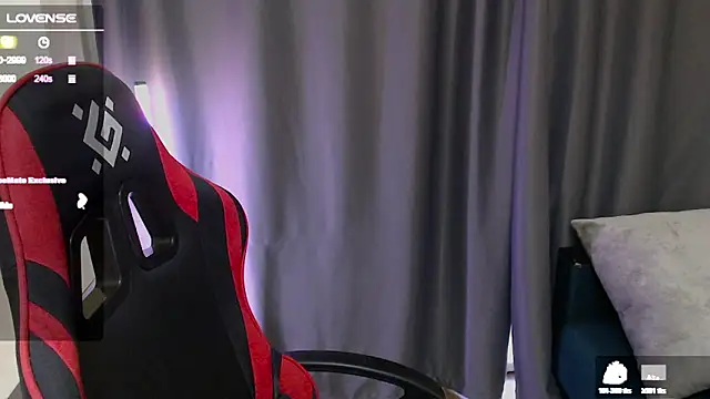 Snapshot of meganluss chatting on January 2026 04:50:02 AM meganluss online show from January 2026 04:50:02 AM