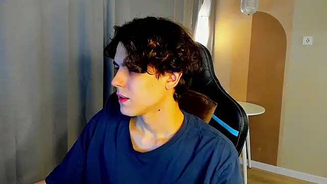 TravisRevas online show from March 2026 03:34:02 AM