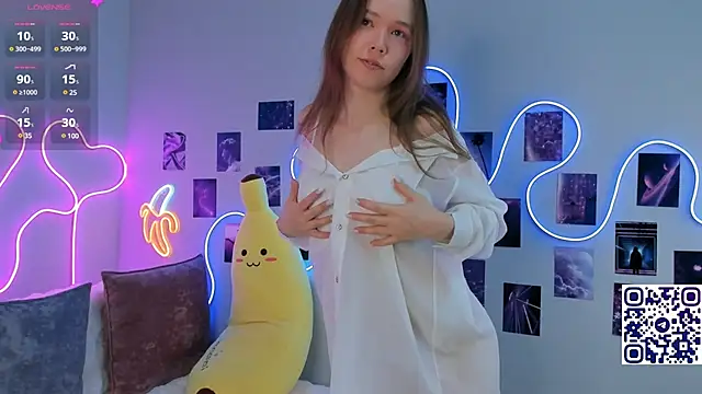 Dreamy Polly online show from March 2025 07:07:02 PM