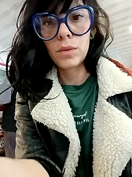 Snapshot of Ali3Martin chatting on March 2025 10:27:02 PM Ali3Martin online show from March 2025 10:27:02 PM